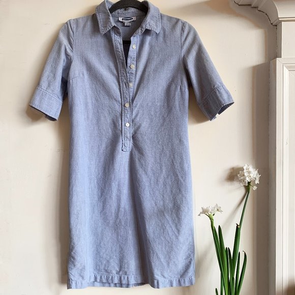 Old Navy Dresses & Skirts - Old Navy Chambray shirt dress
